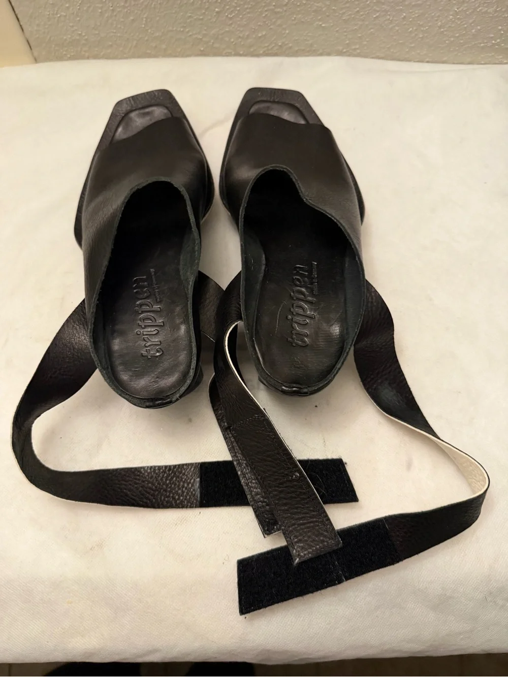 Tripp NYC Black and White Leather Ankle-Strap Sandals, pre-owned, SZ38